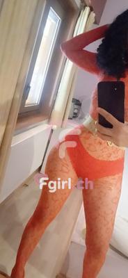Jenifer - Escort in Aigle

