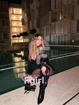 Jennifer - Escort en Bulle
