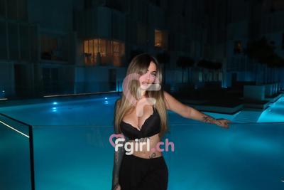 Jennifer - Escort en Bulle
