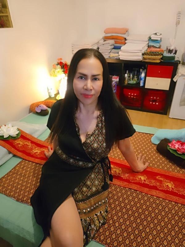 Jenny - Masseuse érotique à Lausanne

