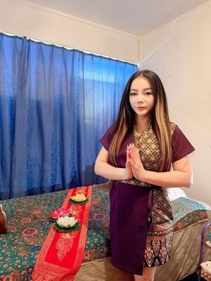 Jenny - Erotic masseuse in Lausanne
