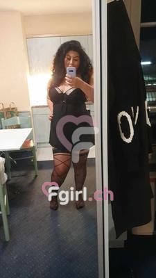 Jennyfer - Escort a Genève
