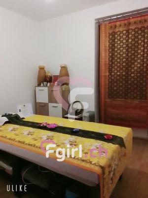 Jessica - Erotische Masseurin in Porrentruy

