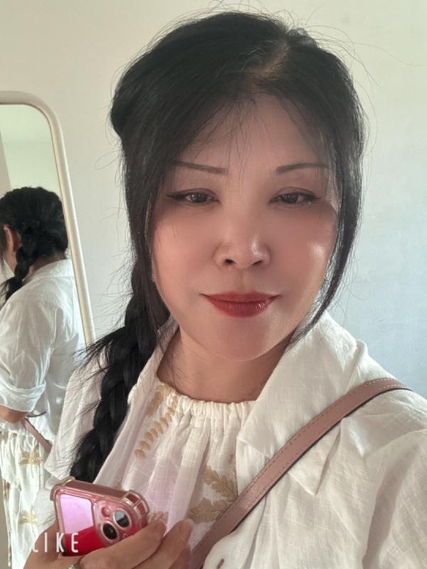 Jin Jin - Escort à Fribourg
