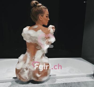 Jolie Lamore - Escort in Geneva
