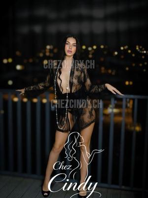 Jolie - Escort in Neuenburg
