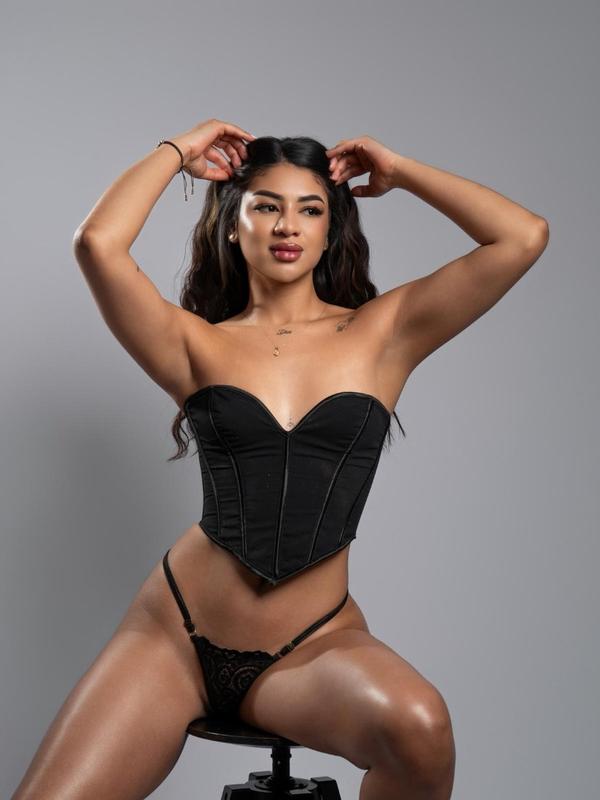 Juanita - Escort à Genève
