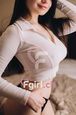 Juli - Escort à Genève
