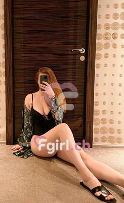 Julia - Escort à Vevey
