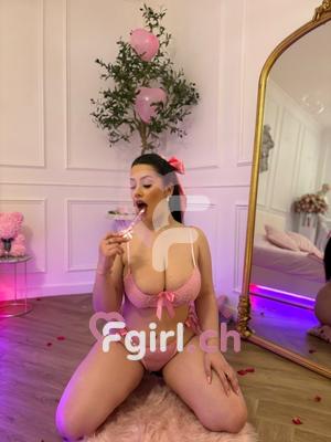 Julia - Phone sex and Video chat in Geneva
