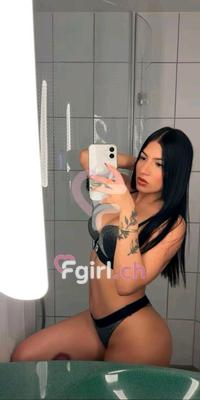 Juliana - Escort in Bussigny
