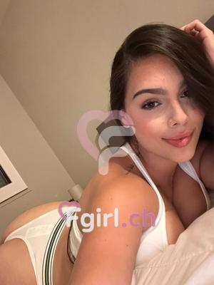 Juliana - Escort in Genf
