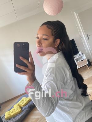 Julie - Escort en Neuchâtel