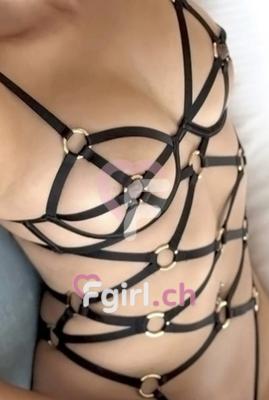 Juliet Tantra - Masajista erótica en Genève

