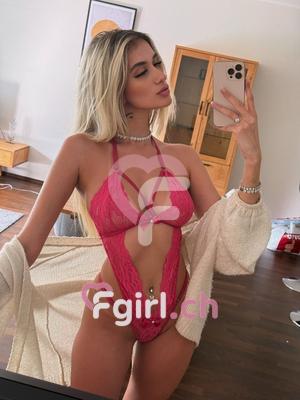 Jullia - Escort en Genève