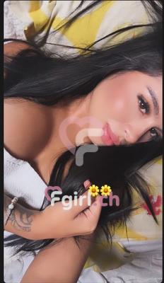 July - Escort in Vevey
