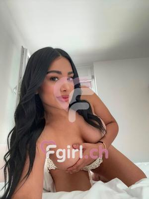 July - Escort in Vevey

