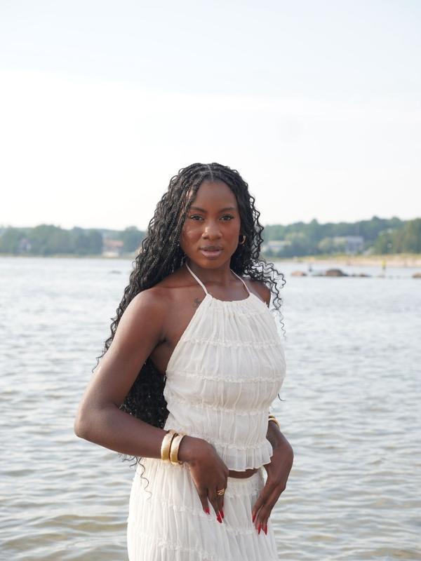 Karen - Escort en Genève
