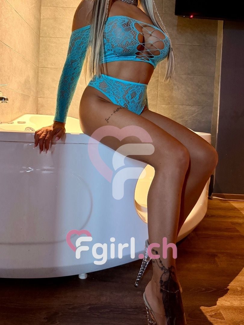 Karina – Geneva photo 2