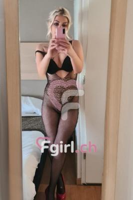 Karina - Escort a Montreux
