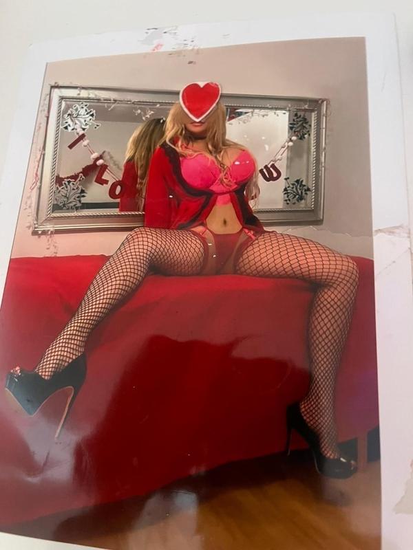 Karine - Escort in Yverdon-les-Bains
