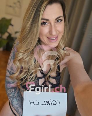 Karla - Escort in Aigle