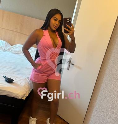 Karla - Escort à Lausanne