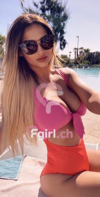 Karla - Escort à Champel
