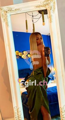 Karla - Escort à Eaux-vives
