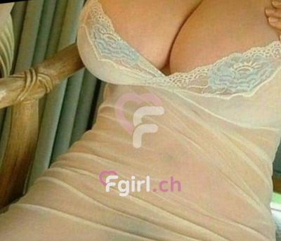 Karla Massage - Escort à Montreux
