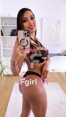 Karla Sofia - Escort in Yverdon-les-Bains