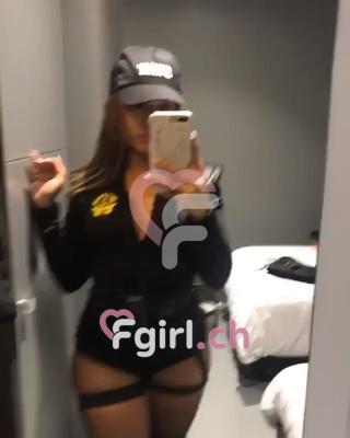 Karol - Escort in Monthey