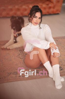 Karol - Escort en Bulle
