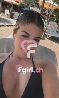 Karol - Escort in Monthey
