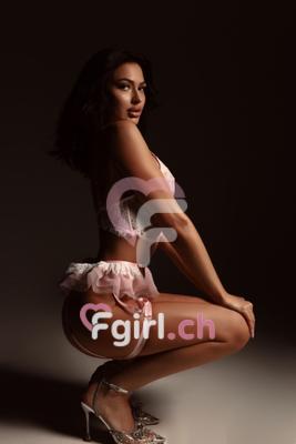 Karolina - Escort in Genf
