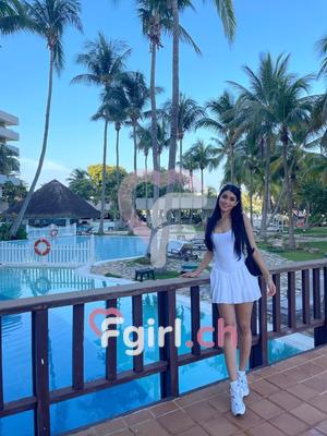 Katya - Escort in Neuenburg
