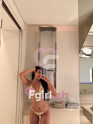 Katya - Escort in Neuenburg
