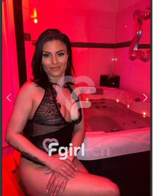 Katya - Escort à Gland
