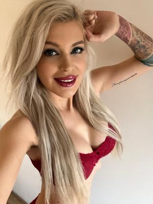 Kaylee - Etudiante très hooot !