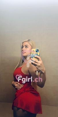 Kelly - Escort in Eaux-vives