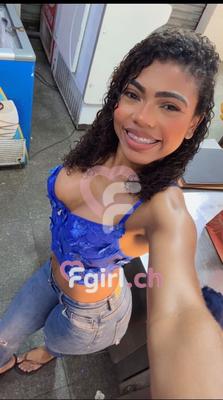 Kelly - Escort à Lausanne