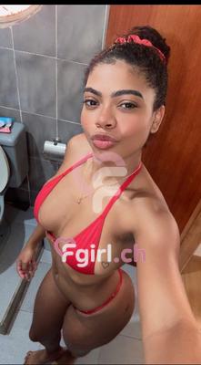 Kelly - Escort à Lausanne