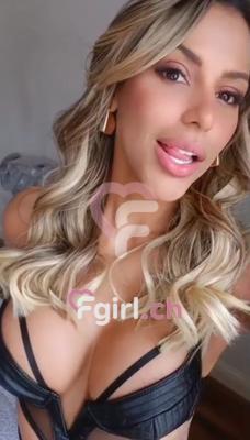 Kelly - Escort à Fribourg
