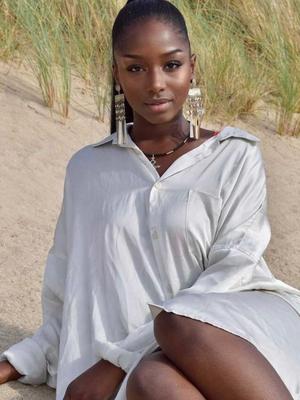 Kelly - Escort in Geneva
