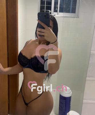 Kendal - Escort à Lausanne
