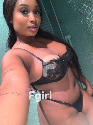 Kendall - Escort in Lausanne
