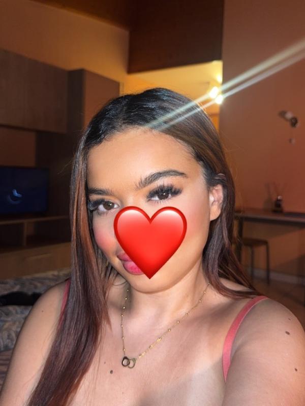 Kenza - Escort à Martigny
