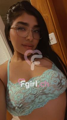 Khalifa - Escort in Sion