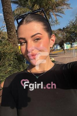 Khloe - Escort en Genève