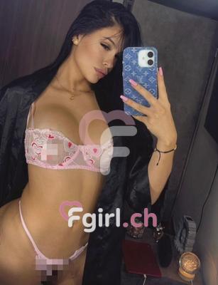 Kim - Escort in Renens